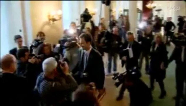 Abdication? Pas question!