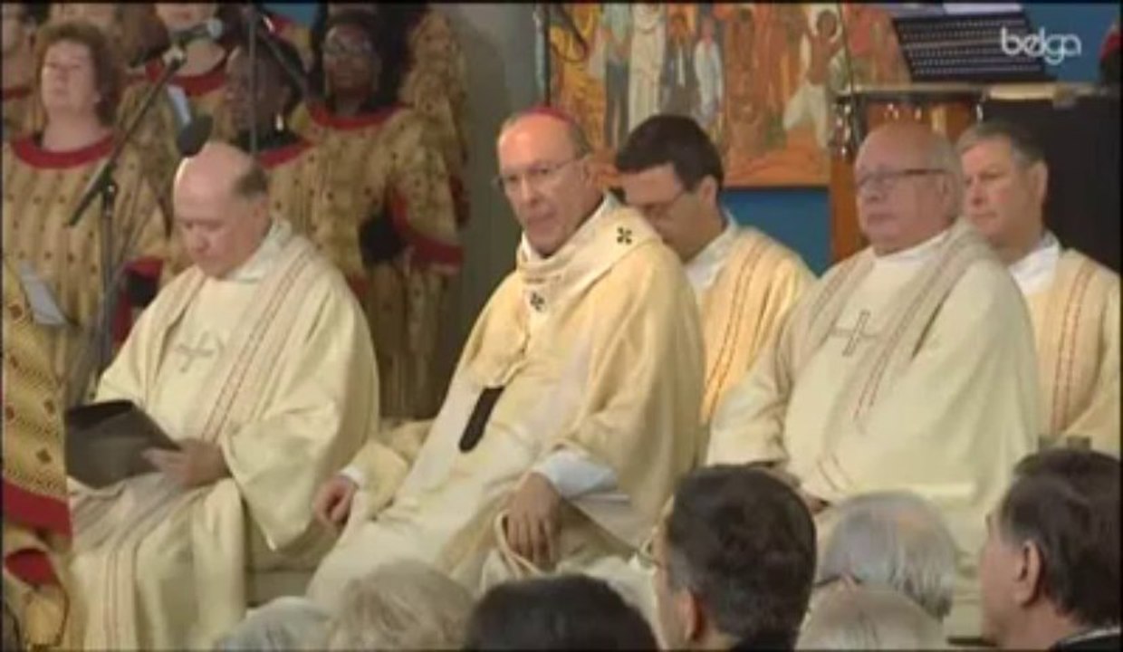 Le porte-parole de Mgr Léonard jette l'éponge