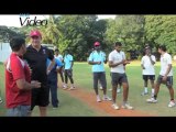 Glenn McGrath gives tips to Indian bowlers