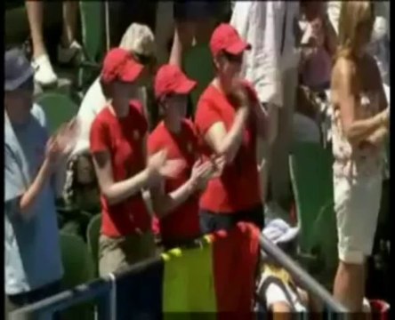 Todd Woodbrige: Kim enceinte? Elle a des plus gros seins!