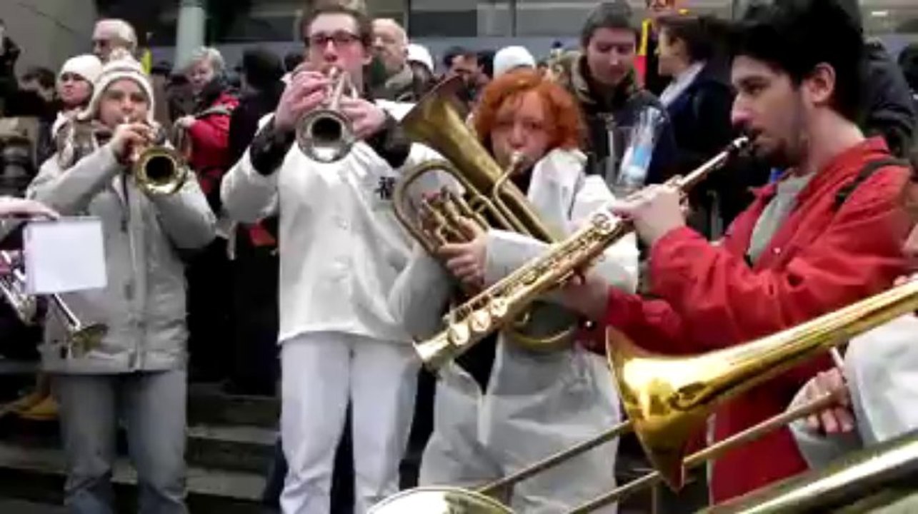 SHAME: c'est aussi en musique