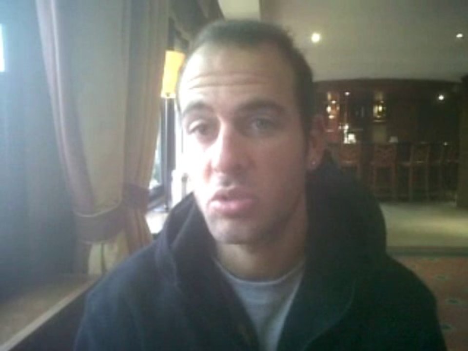 Kevyn Ista au micro d'Eric Cornu