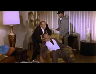 Tura Satana héroïne des films de Russ Meyer