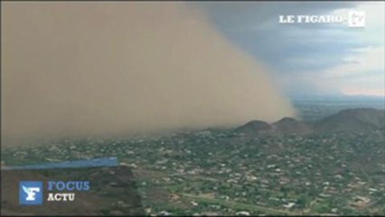 Etats-Unis : un nuage de poussière engloutit la région de Phoenix