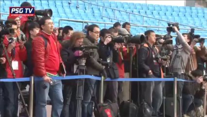 Kanouté accueille Beckham au stade de Beijing