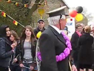 Cortège carnavalesque du laetare à Sart et Tiège - Pas de gouvernement, pas de char !