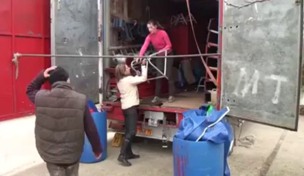 Notre journaliste, artiste de cirque.