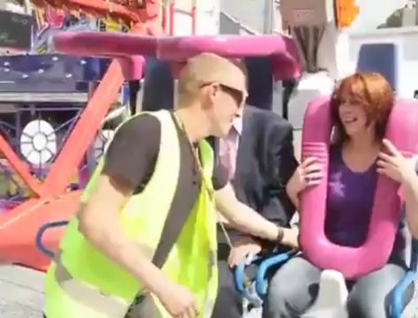 Targnion et Istasse testent la nouvelle attraction à sensations fortes de la foire de Verviers