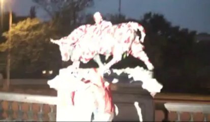 Liège: le Torè emballé par des supporters du Standard!