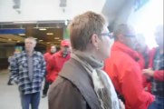grève gare Namur : altercation syndicalistes - voyageuse