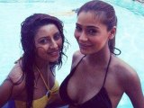 Spotted Sara Khan and Pratyusha Banerjee in Bikini