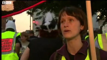 BBC News_Jeremy Cooke reports on a night-time vigil amid the pilot cull 27Aug13