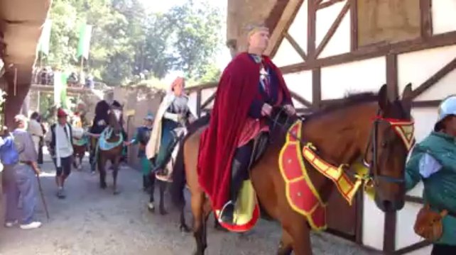 Le cortège de la foire médiévale