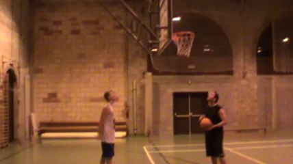 bjorn Laloy shoote de derrière le panneau!