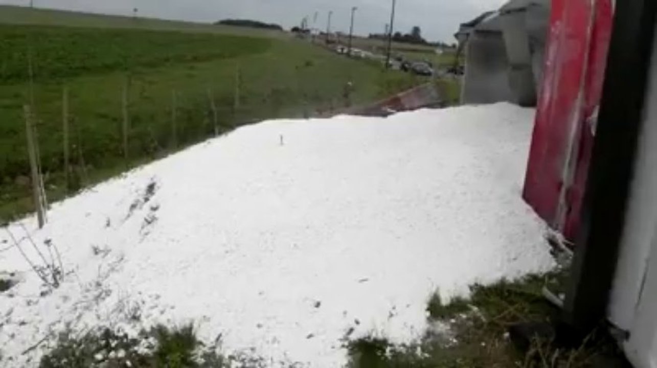 camion renversé à Villers-le-Bouillet