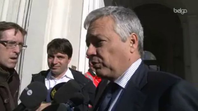Reynders: Les actionnaires de Dexia seront tous traités pareillement