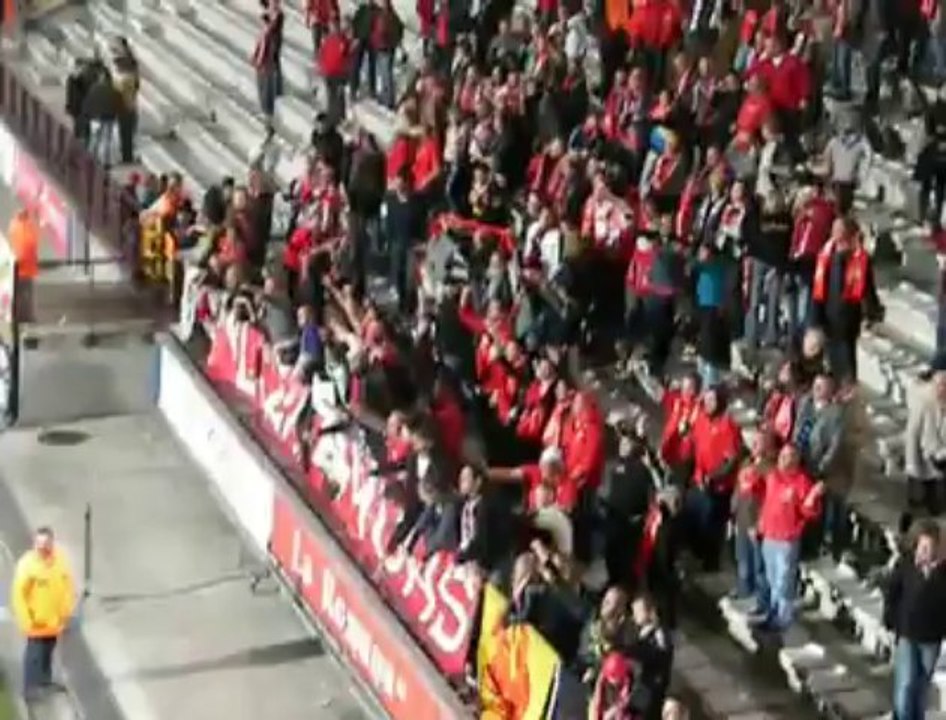 Supporters flamands et wallons de Mons