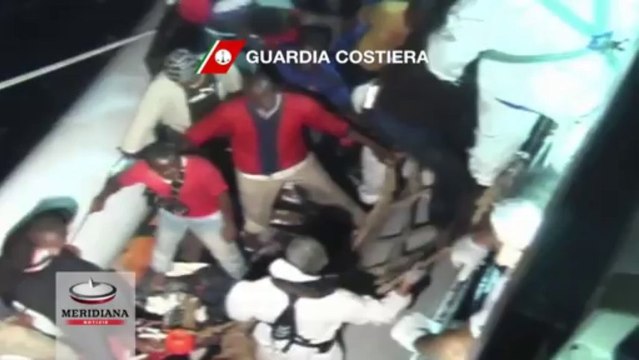 Nonostante il maltempo, continuano sbarchi a Lampedusa. Soccorsi altri 200 migranti