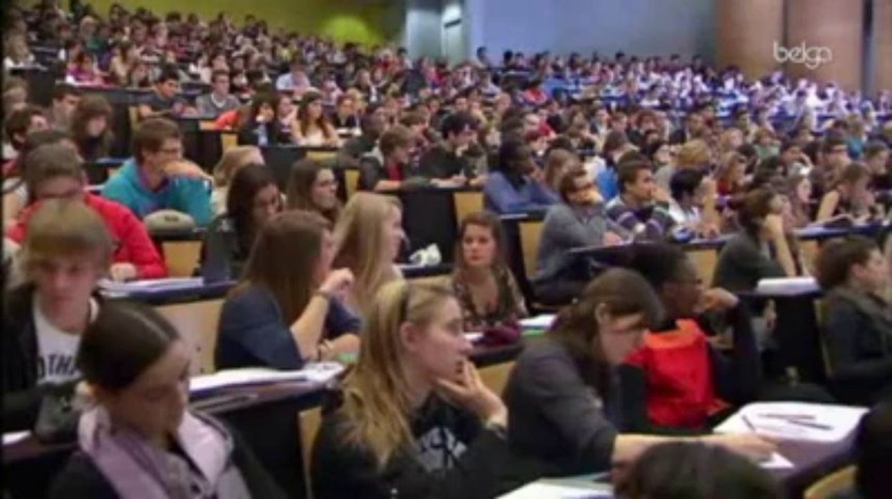 Marcourt présente sa réforme des études de médecine