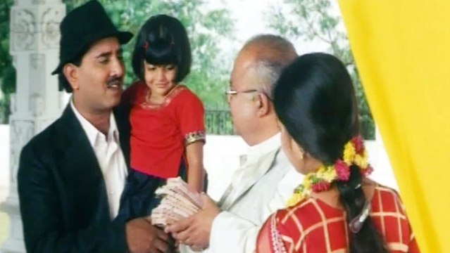 Ammulu Movie Cuts-08 - Vandemataram Srinivas Beg Money From People For Operation Of Ammulu - Suman, Greeshma - HD