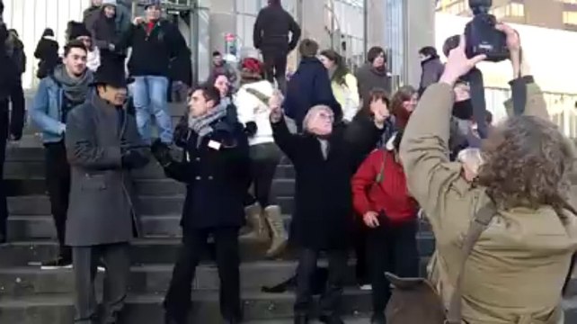 Bruxelles: flashmob au Botanique sur la Danse des canards (2)