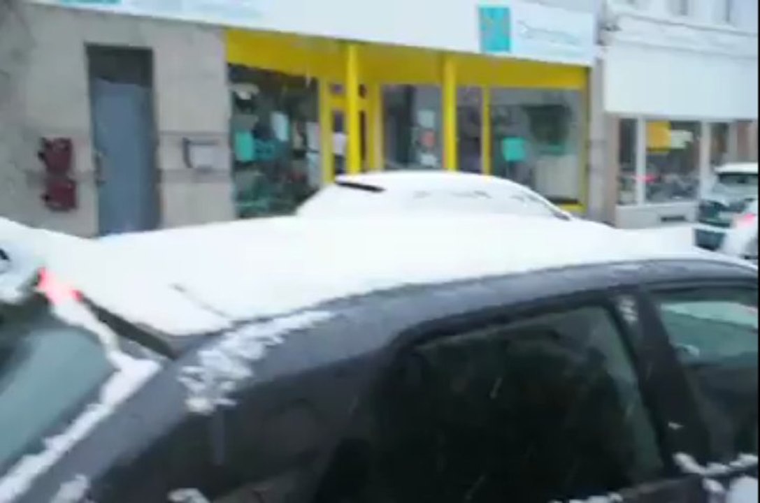 Neige sur La Louvière : dans les rues du centre à 17h