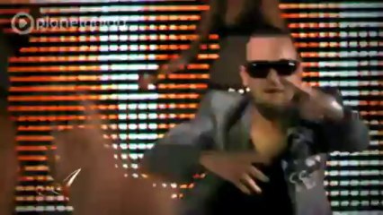 Андреа в Автограф 07.08.2013 1/2