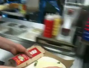 Les cuisines du McDonalds de la rue Neuve à Bruxelles