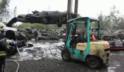 Incendie dans une casse de voitures à Naast