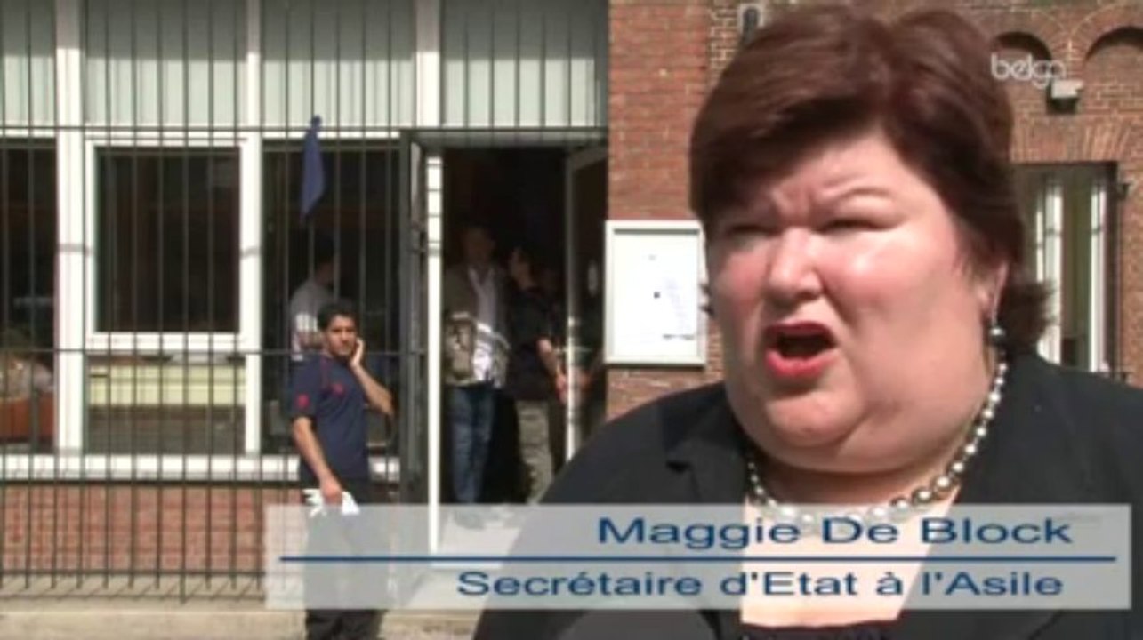Inauguration d'un bureau pour étrangers au Petit-Château