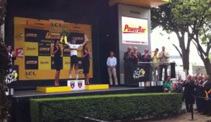 Tournai: Cavendish salue le Roi, Rudy Demotte et Christian Massy