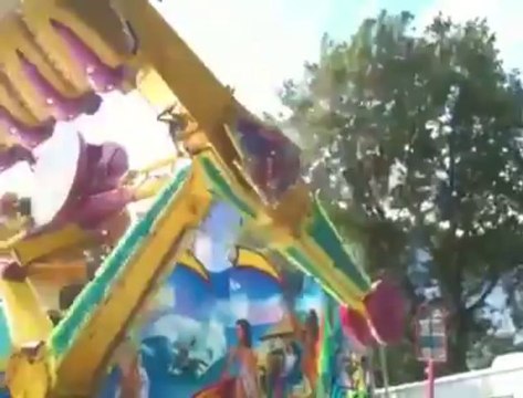 Vidé-test du Vortex, un des nouveaux manèges à sensations de la Foire du Midi