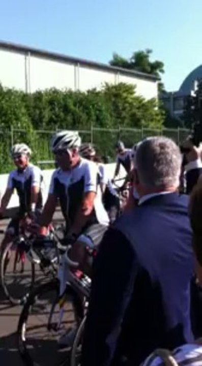 Eddy Merckx est parti pour Londres en vélo 6/7