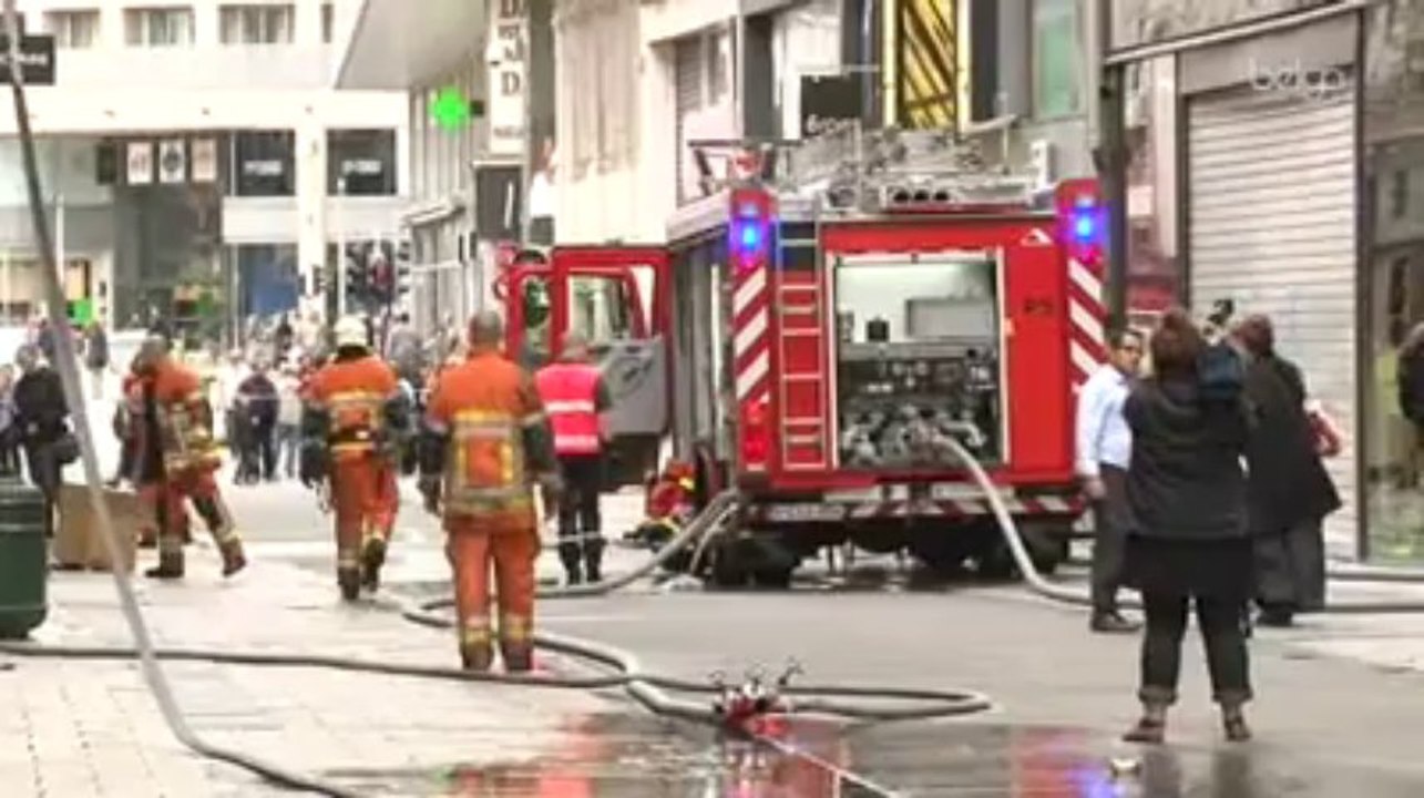 Incendie à la rue Neuve: "La rue pourra bientôt être ouverte au public"