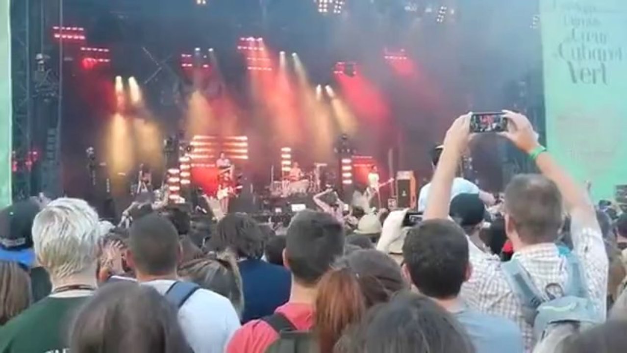 Skip The Use - Cup of Coffee - Le Cabaret Vert 2013