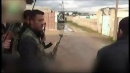 Qui sont ces jeunes qui partent combattre en Syrie?