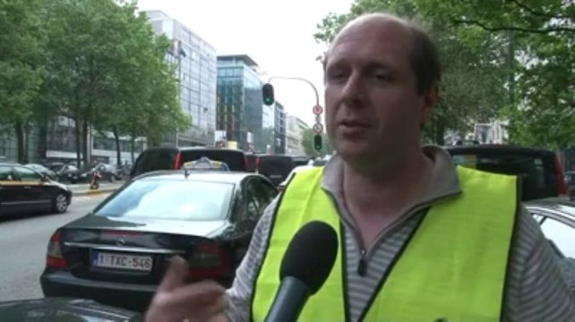 Des chauffeurs de taxis mécontents ont bloqué les rues de Bruxelles