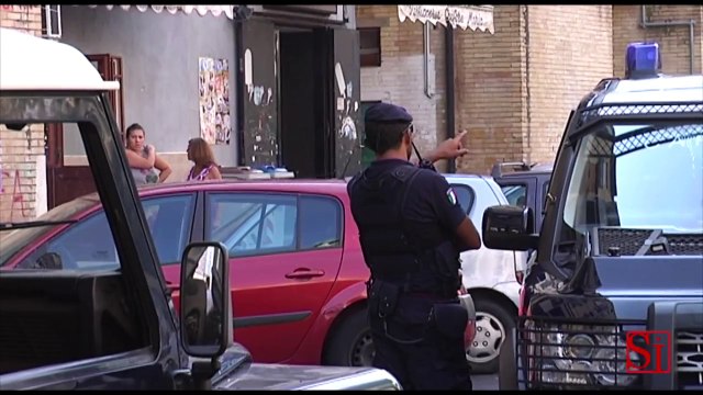 Napoli - Alto impatto, controlli antidroga alla Ciampa di Cavallo (27.08.13)