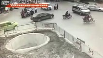 Ölmek İçin Elinden Geleni Yapan Scooter Sürücüsü