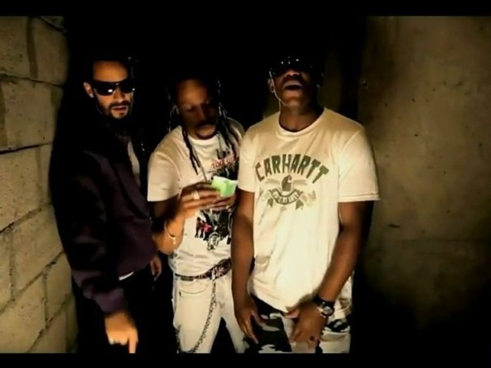 TAIRO feat. Dragon Davy & Daddy Mory - Stickee Stickee ; Weedmix