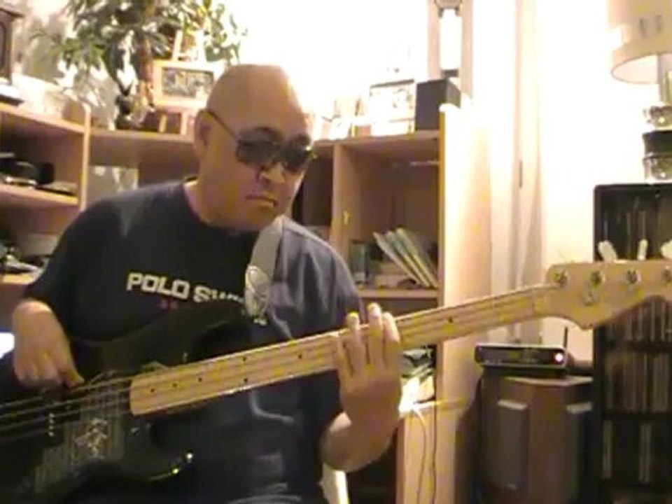 California dreamin' G.Benson  basscover Bob Roha