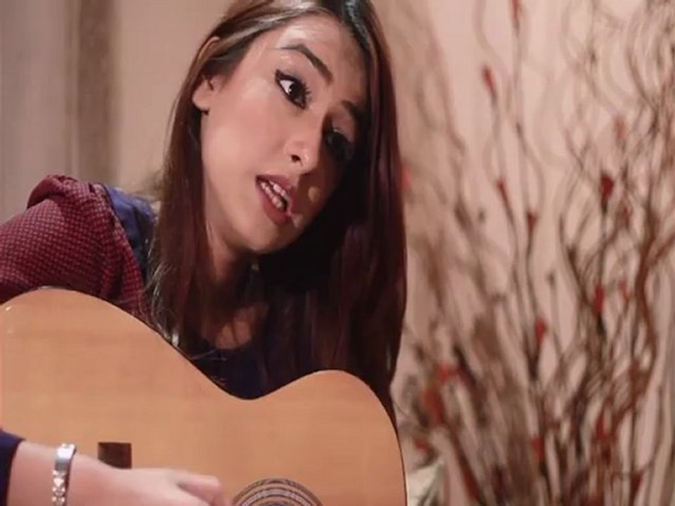 "Sanu Ek Pal Chain Naa Aave" by Aliha Chaudry