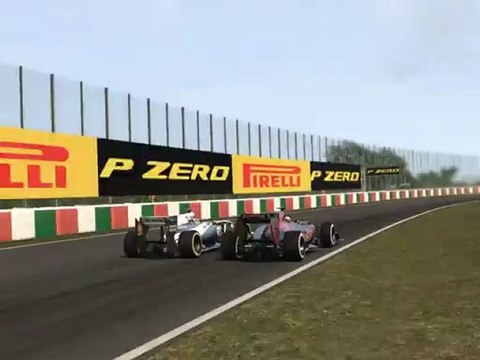 F1 2011 - GP du Japon - Kier vs Alguersuari (2)