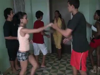 CARNAVAL de Santiago de Cuba Juillet 2012.Demo rueda enfants avec Dansacuba