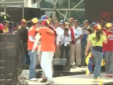 Progreso, el perro de Capriles también estuvo en la Bolívar