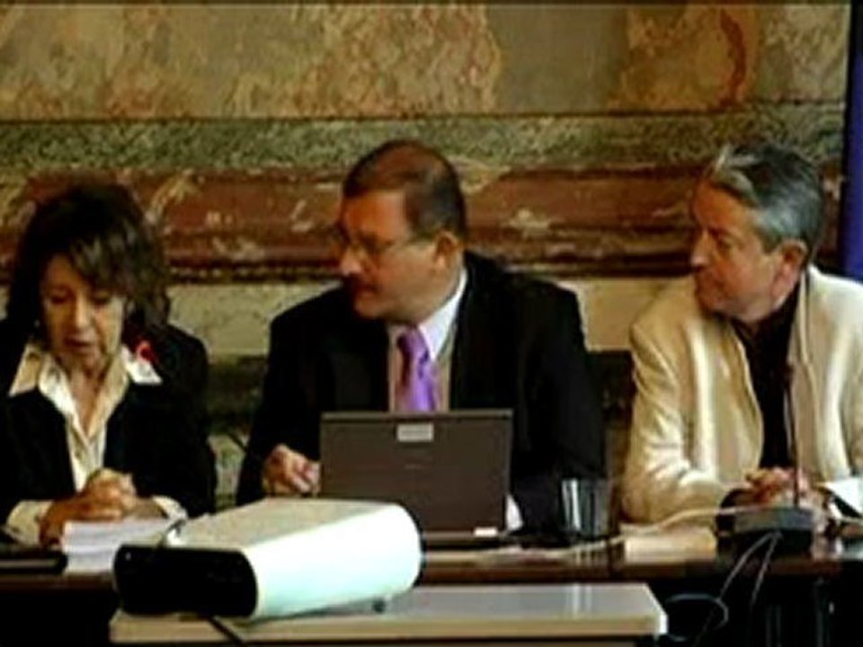 OGM - Conf de presse CRIGGEN II - 20/09/2012 - Dimension politique