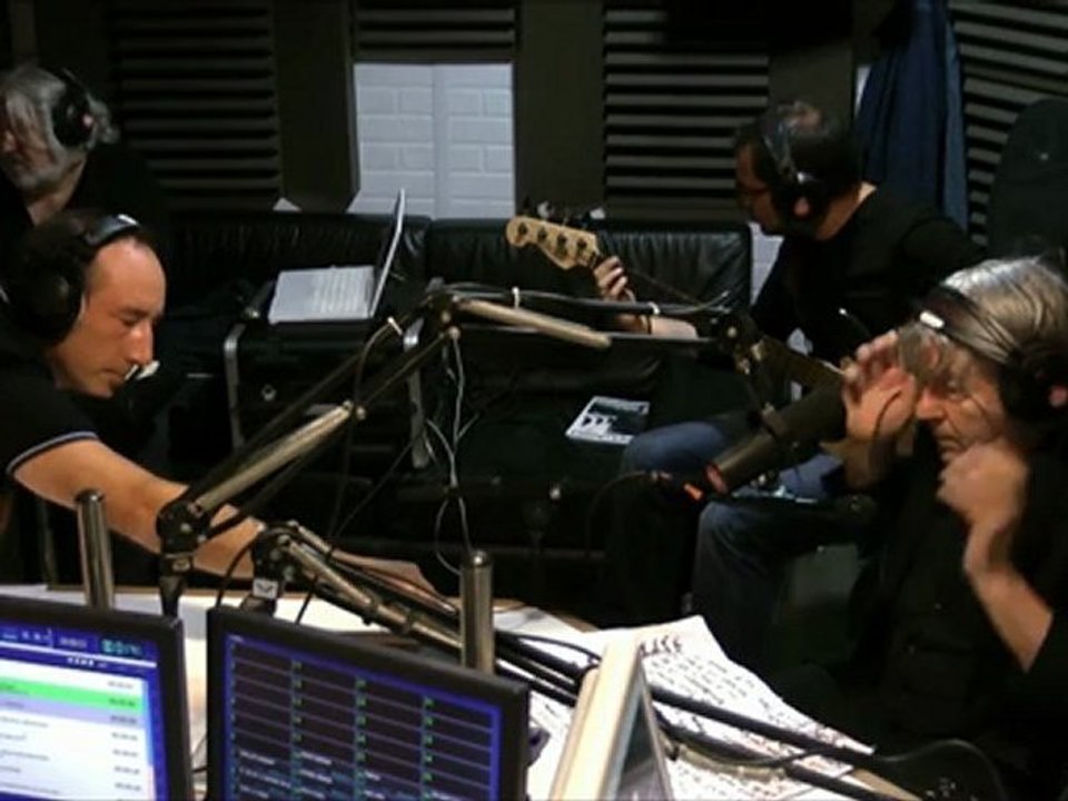 Arno - Dites Pas Ca A Ma Femme - Session Acoustique OÜI FM