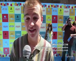 Angus T Jones on Miley Cyrus on Two & A Half Men