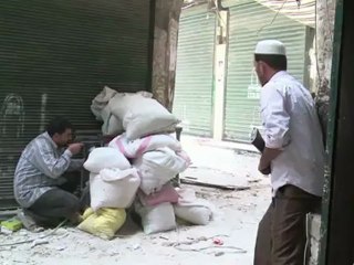 النيران تجتاح اسواق حلب القديمة