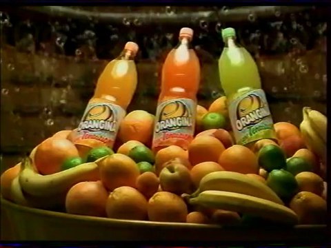 Publicité Orangina light tentation 2004